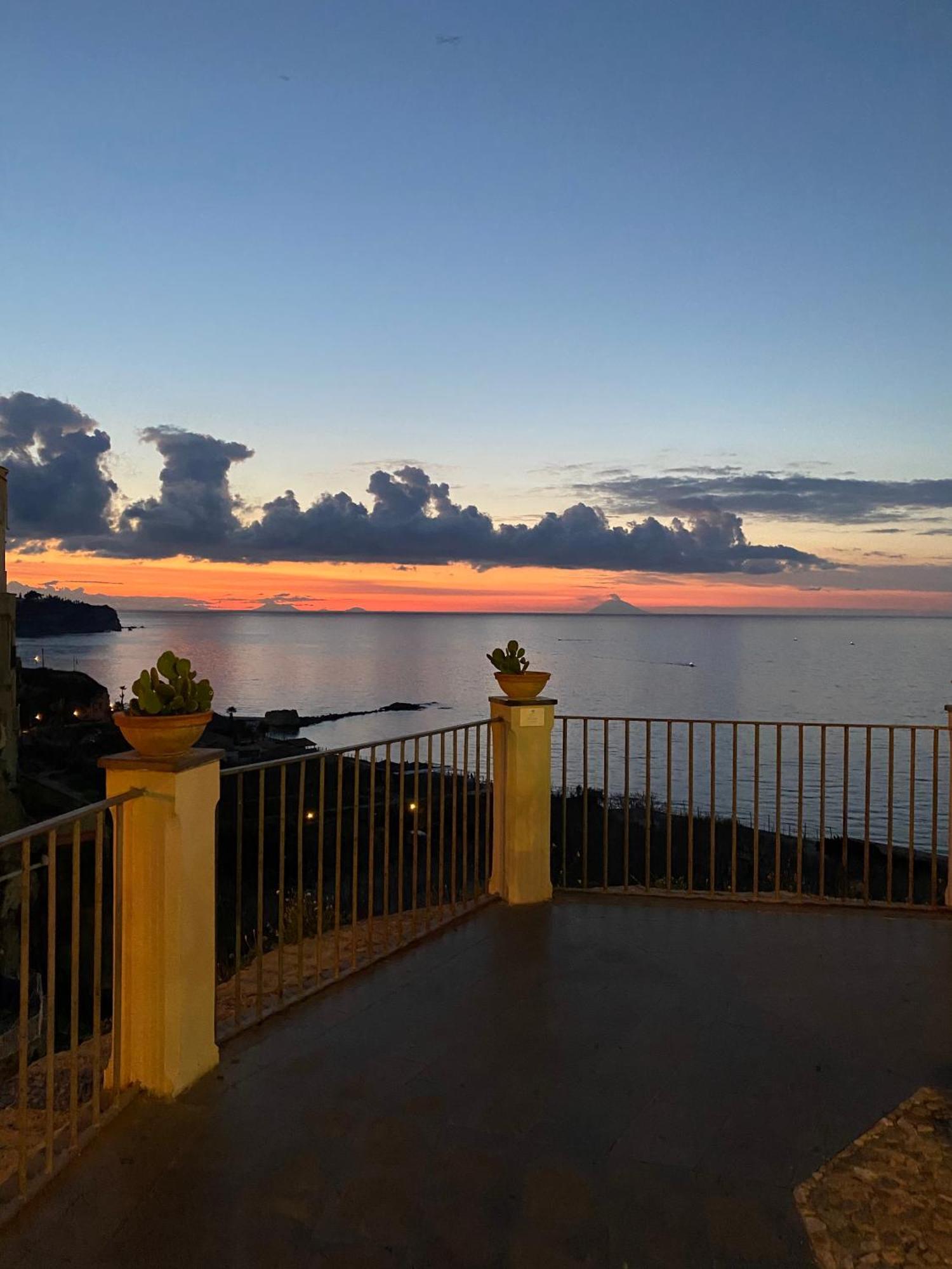 Bed and breakfast Arcobaleno Tropea Centro Extérieur photo